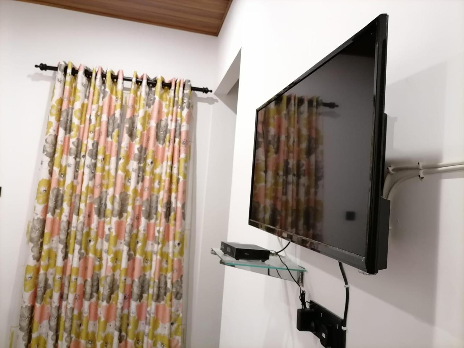 Ceylonima Home Stay Anuradhapura Quarto foto